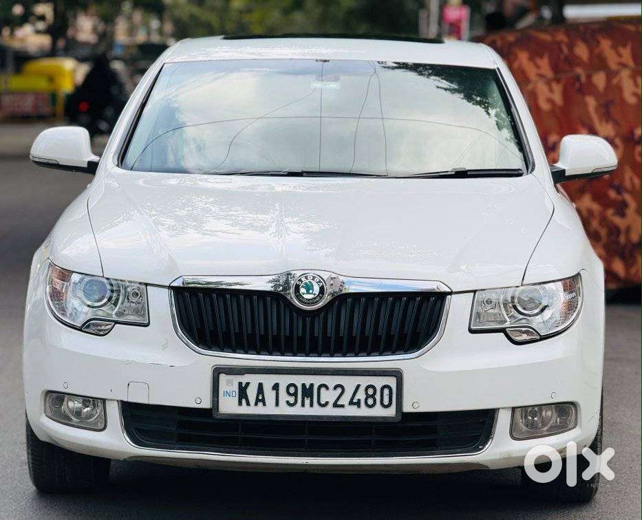 Skoda Superb Elegance 1.8 Tsi Mt, 2012, Petrol