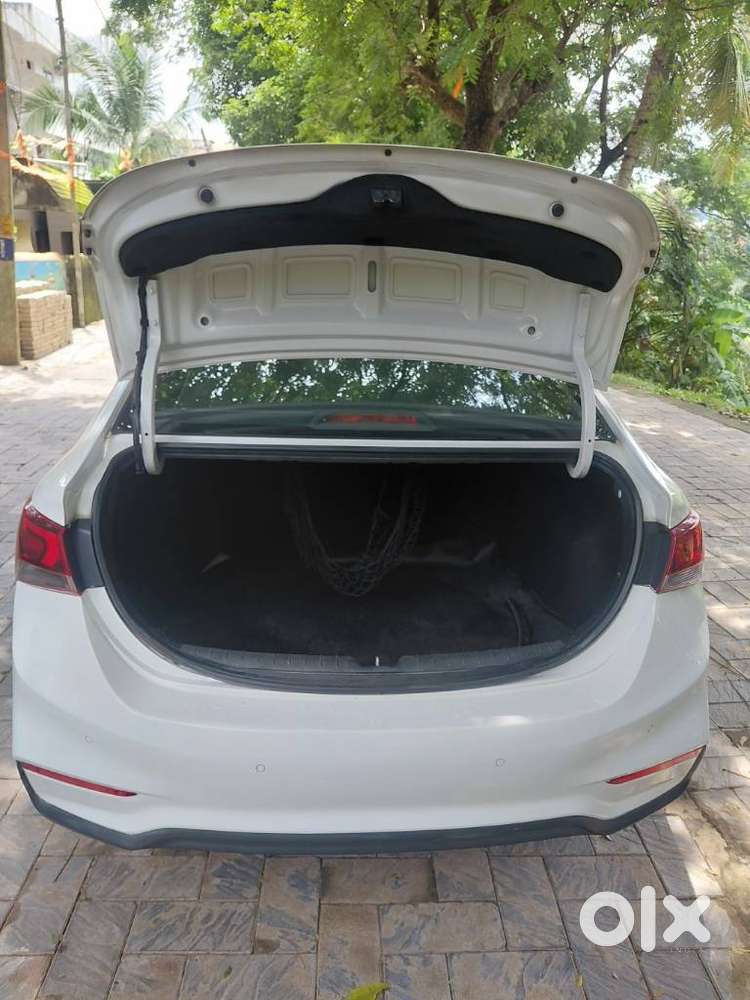Hyundai Verna 1.6 Sx (o) Crdi Anniversary Edition, 2020, Diesel