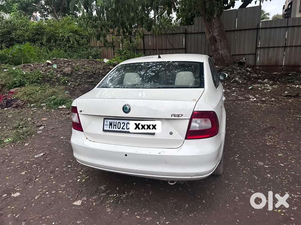 Skoda Rapid Petrol 2012