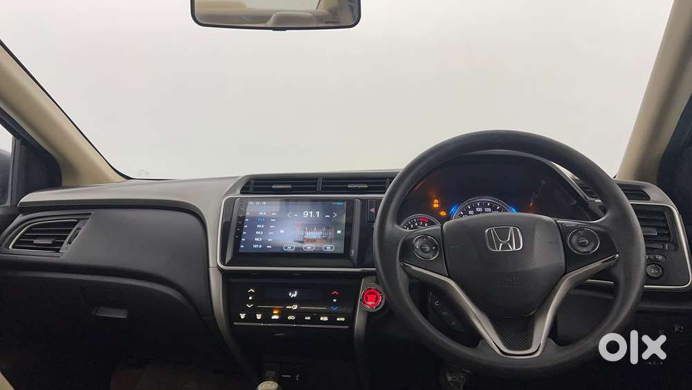 Honda City I-vtec V, 2018, Petrol