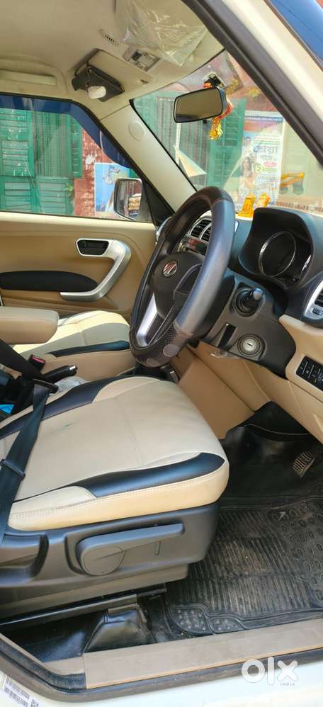 Mahindra Tuv 300 T10, 2019, Diesel