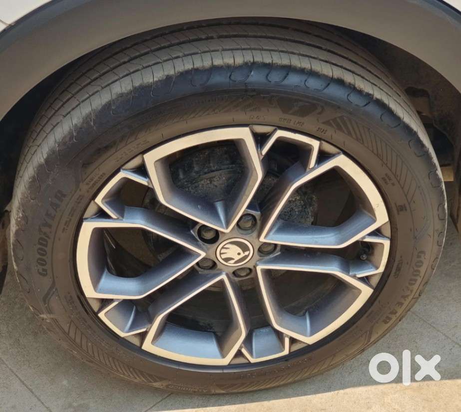 Skoda Kushaq 1.0 Tsi Style At, 2022, Petrol