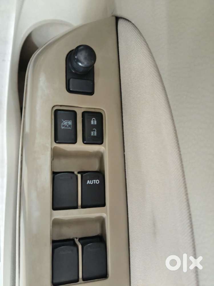 Maruti Suzuki Swift Dzire Vdi Bsiv, 2015, Diesel