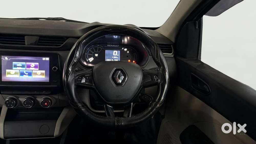 Renault Triber Rxt, 2023, Petrol