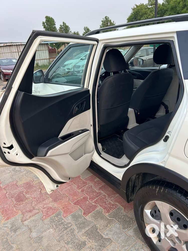 Mahindra Xuv300 W6 Diesel, 2023, Diesel