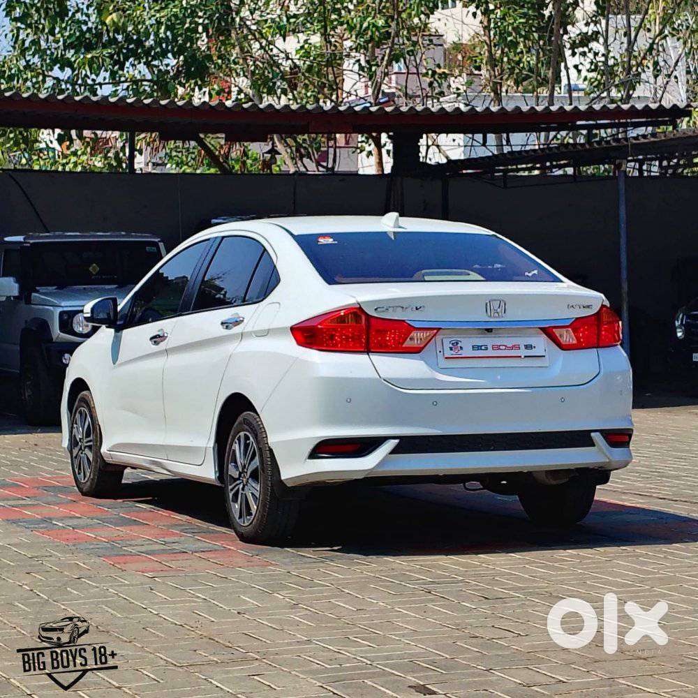 Honda City V At, 2022, Petrol