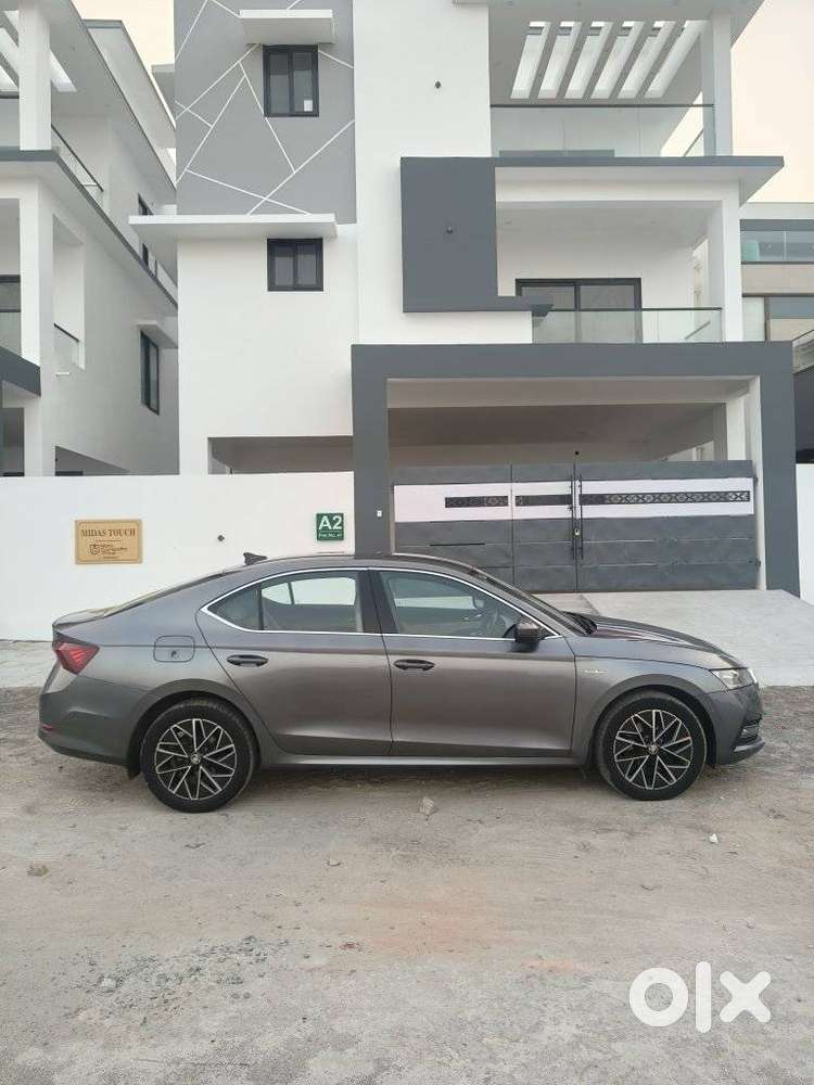 Skoda Octavia 2.0 L K Tsi At, 2022, Petrol
