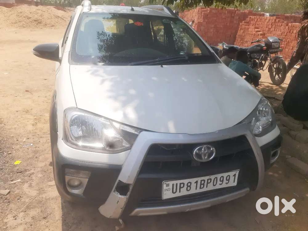 Toyota Etios Cross 2017