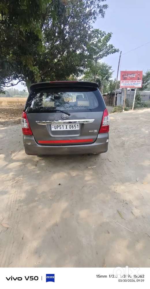 Toyota Innova Hycross 2013 Diesel 160000 Km Driven