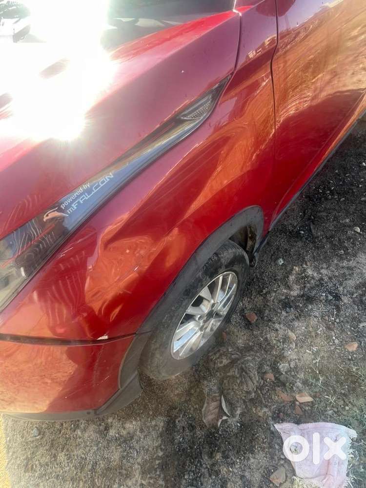Mahindra Kuv 100 2017 Petrol 53000 Km Driven