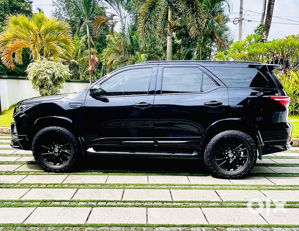 Toyota Fortuner 2025 Diesel Well Maintained