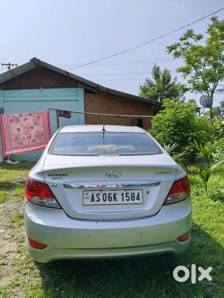 Hyundai Verna 2011