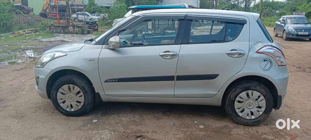 Maruti Suzuki Swift Vxi, 2015, Petrol