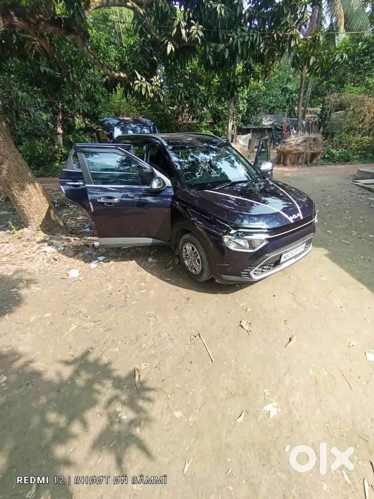 Kia Carens 2024 Petrol 13000 Km Driven Kanshusvbeusbdnksb