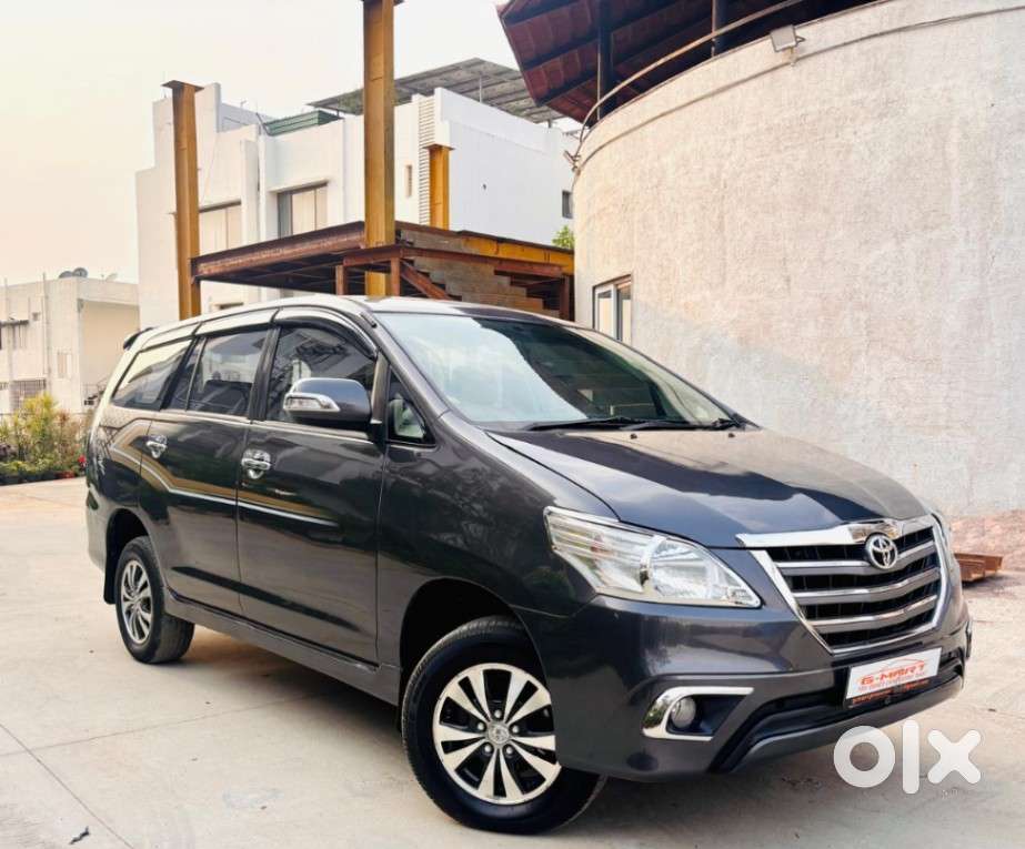 Toyota Innova 2.5 Vx 8 Seater Bs Iv, 2015, Diesel