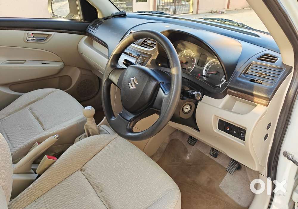 Maruti Suzuki Swift Dzire Vxi Optional, 2016, Petrol