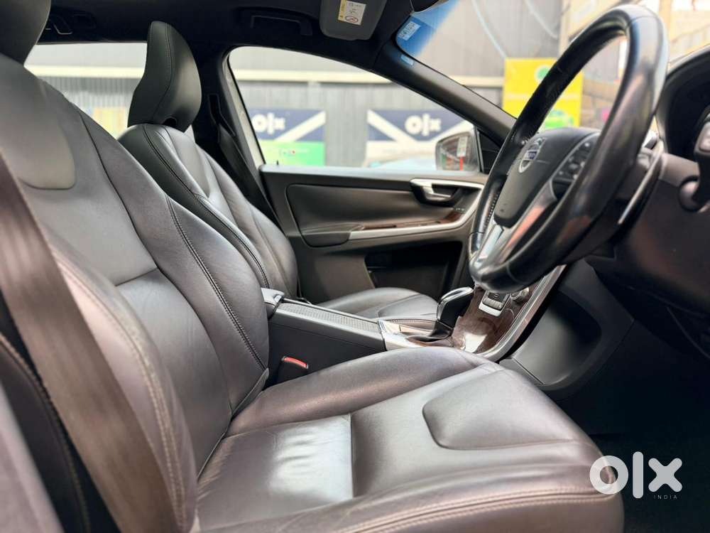 Volvo Xc60 D5 Awd Automatic, 2016, Diesel