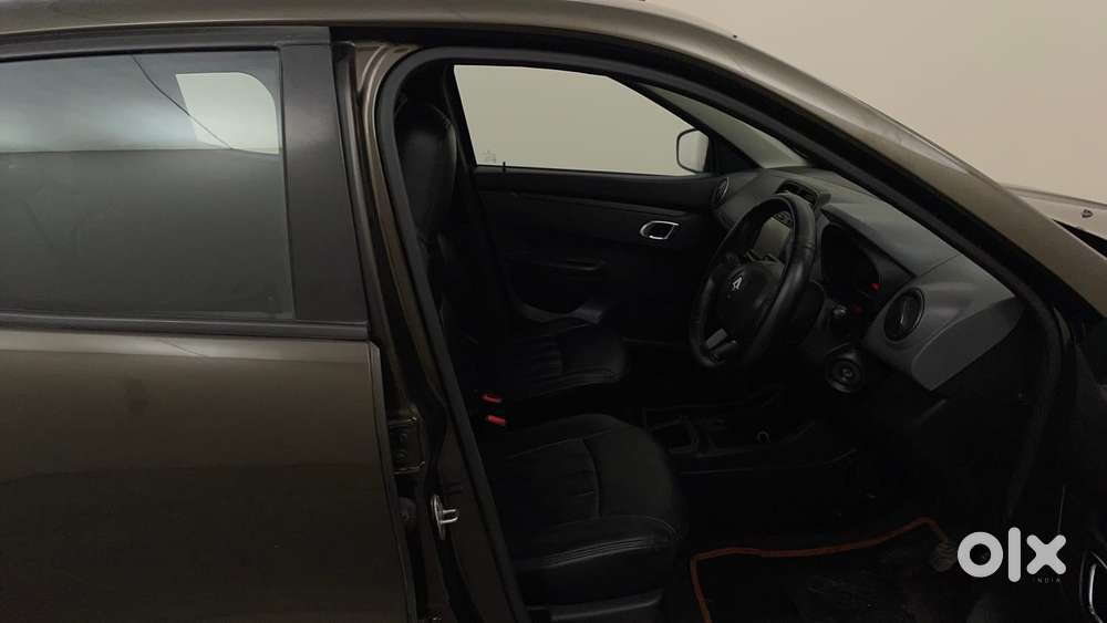 Renault Kwid 1.0 Rxt Amt, 2018, Petrol