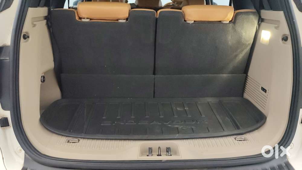 Ford Endeavour 3.2 Titanium 4x4 At, 2016, Diesel