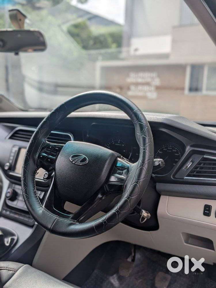 Mahindra Marazzo M6, 2020, Diesel