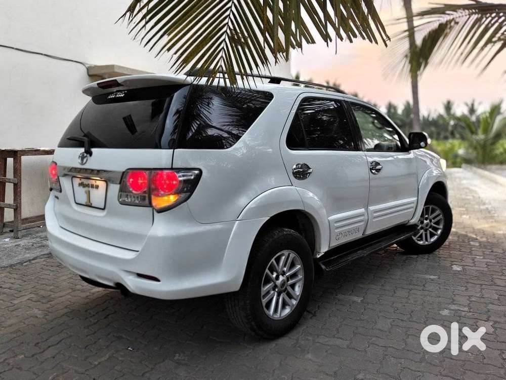 Toyota Fortuner 4x2 At 2.8 Diesel, 2013, Diesel