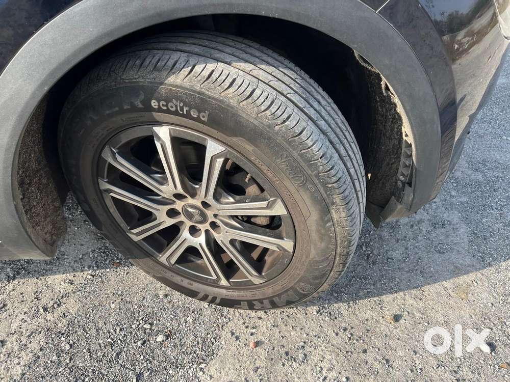 Mahindra Xuv700 2.2 Ax 7 Diesel At Luxury Pack Str Awd, 2021, Diesel