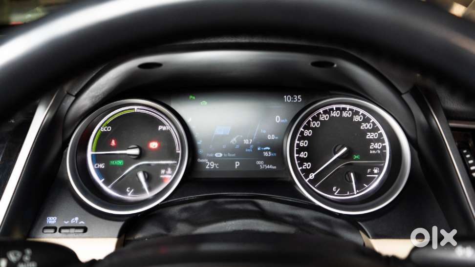 Toyota Camry 2.5 Hybrid, 2020, Petrol