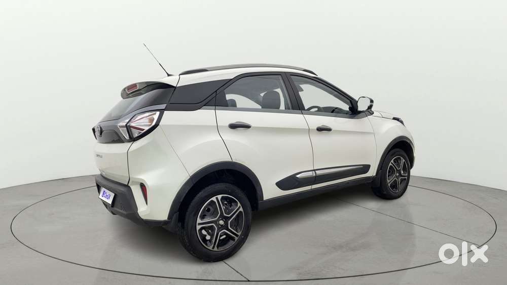 Tata Nexon 1.2 Revotron Xm (s), 2020, Petrol