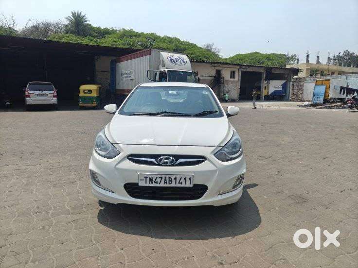 Hyundai Fluidic Verna