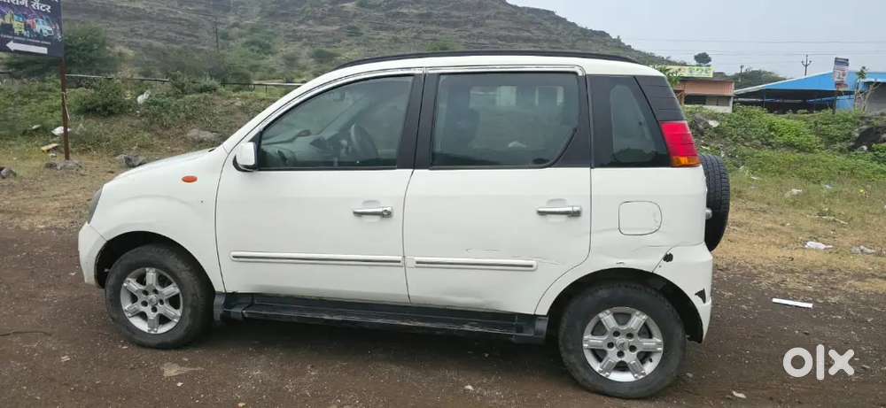 गाडी: Mahindra Quanto (top Model C8)
>  * पासिंग: Mh-18
>  *