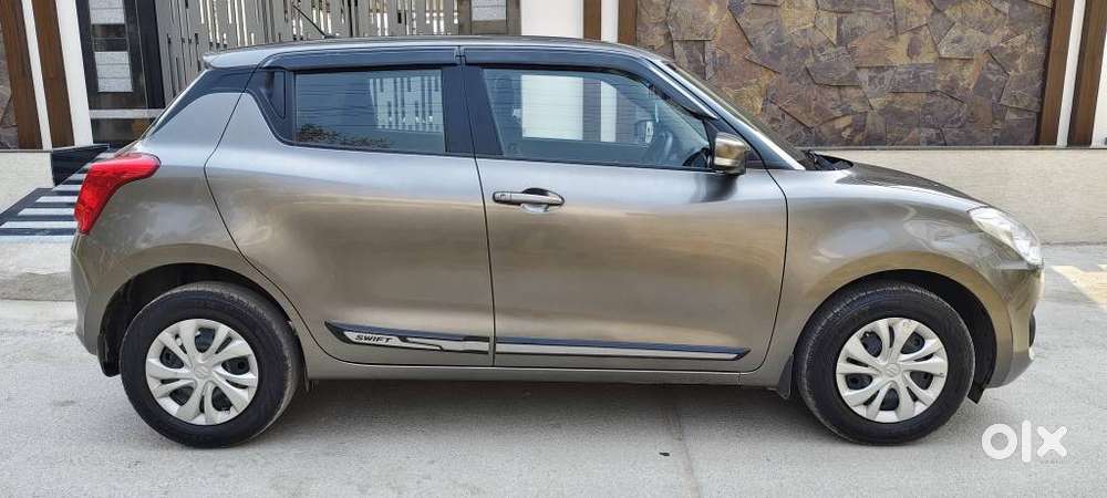 Maruti Suzuki Swift Vxi + Manual, 2021, Petrol