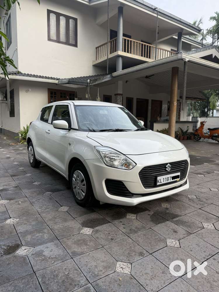 Maruti Suzuki Swift Vvt Lxi, 2021, Petrol