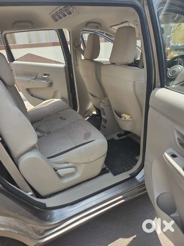 Ertiga Smart Hybrid Zxi