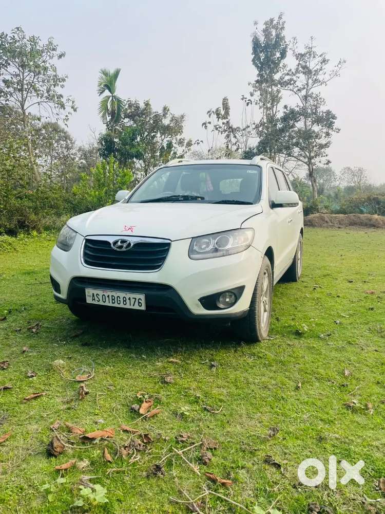 Hyundai Santa Fe 2013 Diesel 103000 Km Driven Selling