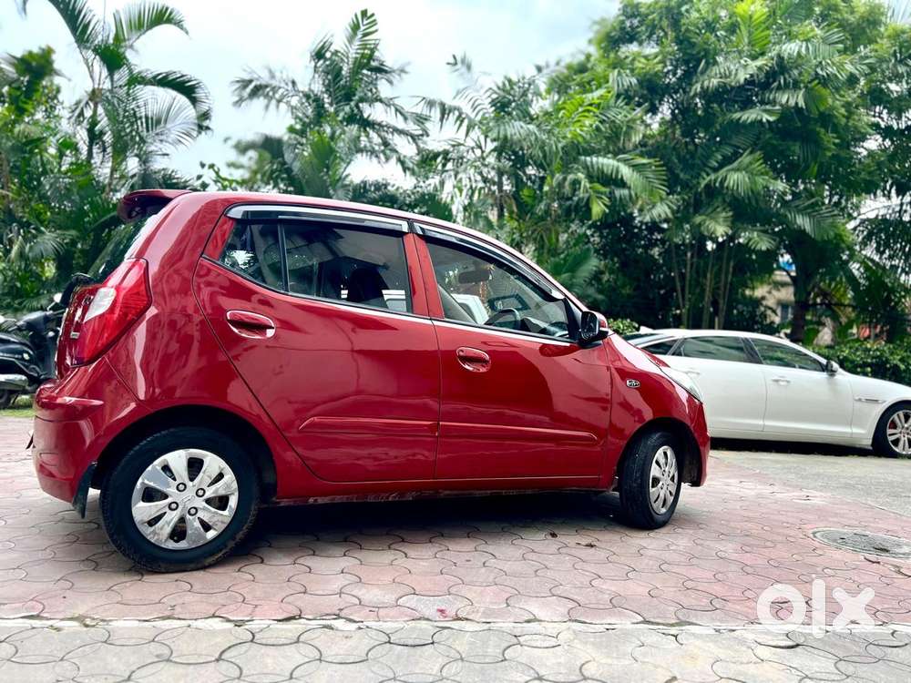 Hyundai I10 Sportz At, 2012, Petrol