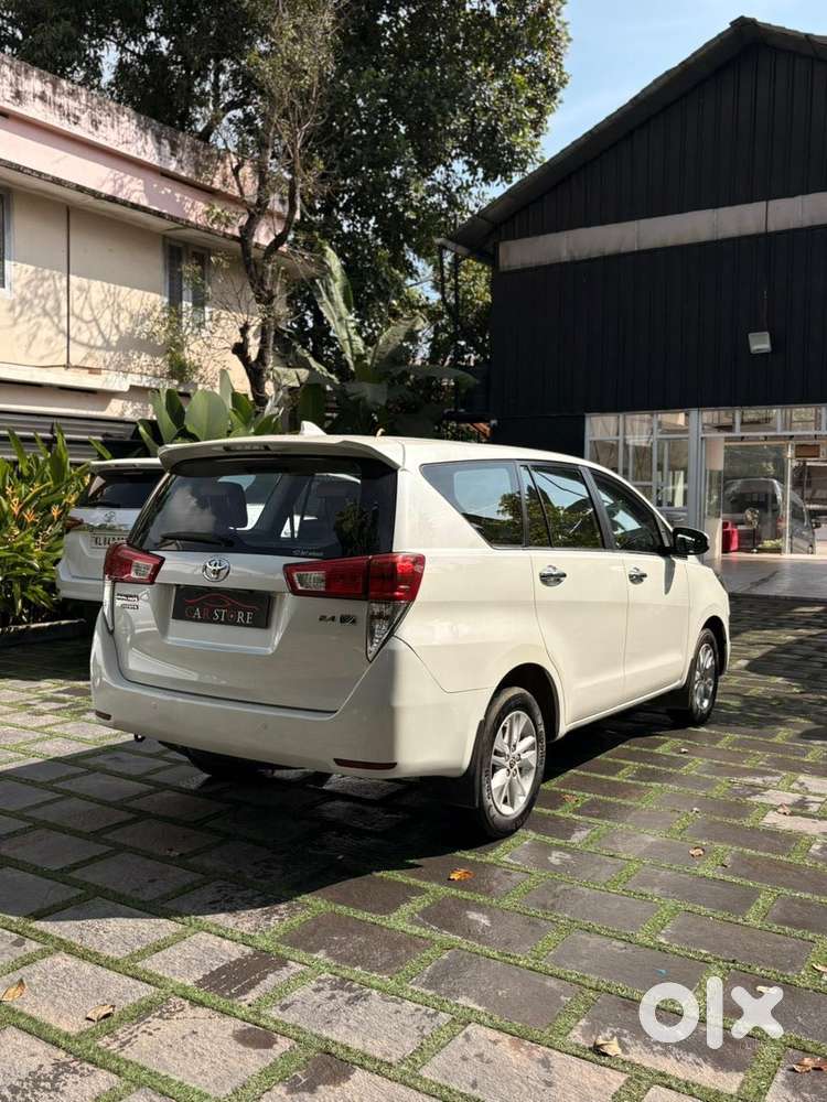 Toyota Innova Crysta 2.4 V 8 Str, 2018, Diesel