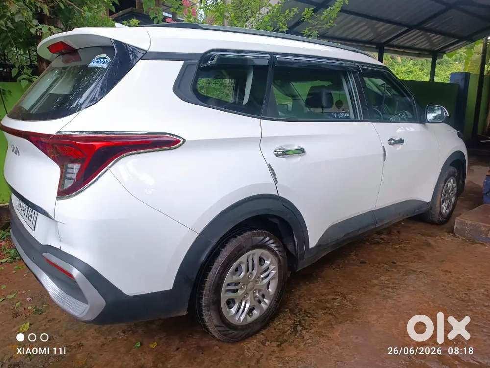 Kia Carens 2023 Petrol 18400 Km Driven
