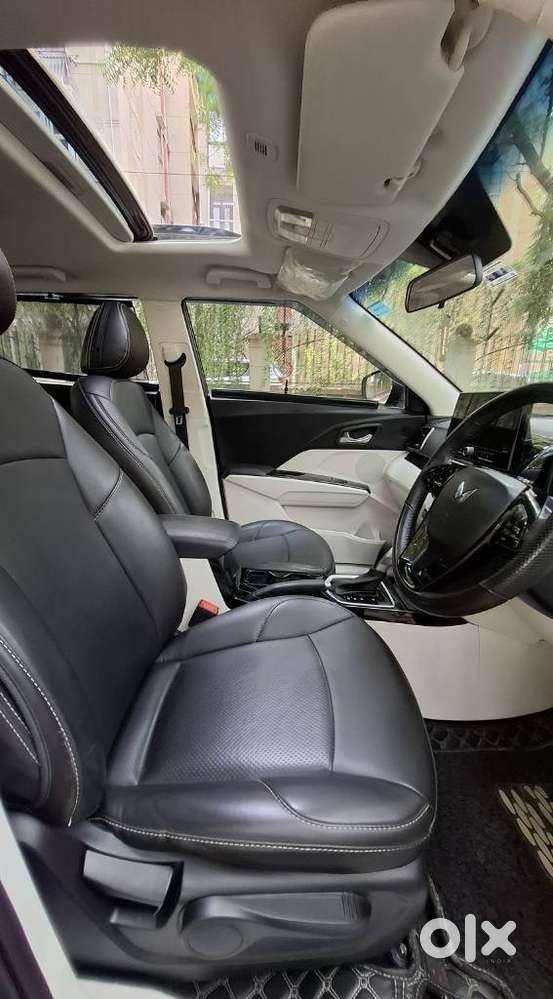 Mahindra Xuv 3xo Ax5 Pm At, 2024, Petrol
