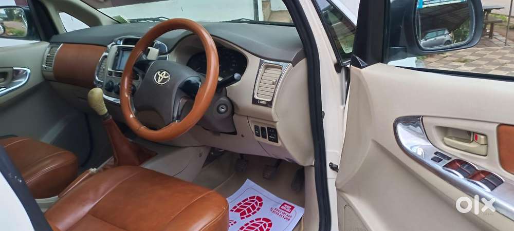 Toyota Innova 2.5 G (diesel) 7 Seater, 2012, Diesel