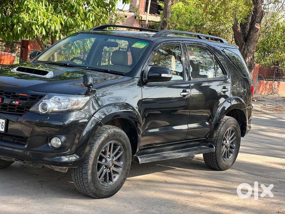 Toyota Fortuner 2011-2016 4x4 Mt, 2015, Diesel