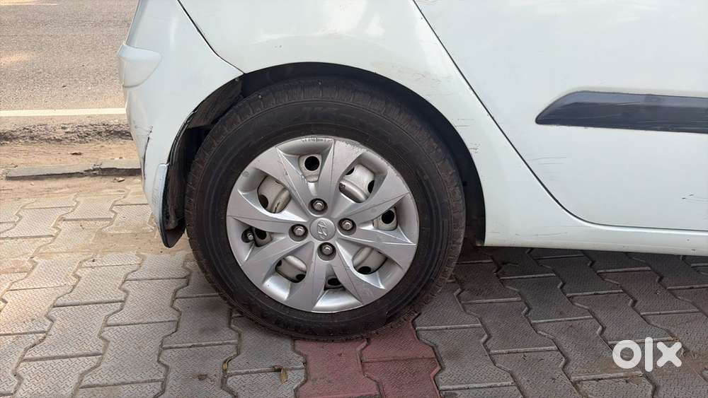 Hyundai I10 Petrol Manual 2011