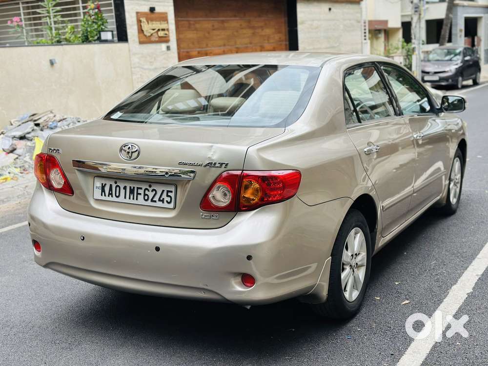 Toyota Corolla Altis 1.8g Limited, 2010, Petrol