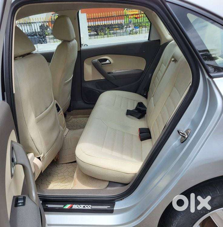 Volkswagen Vento 2010-2013 Petrol Highline, 2012, Petrol