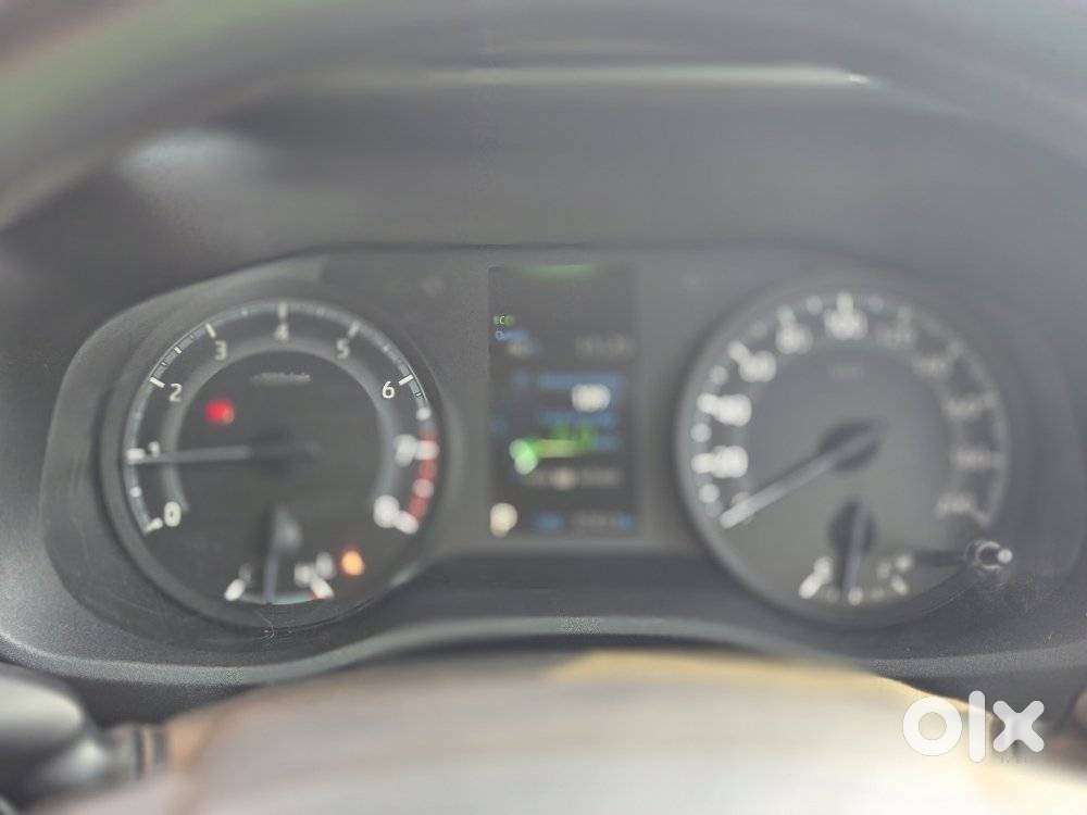 Toyota Innova Hycross 2.0 G-slf 8 Str, 2023, Petrol