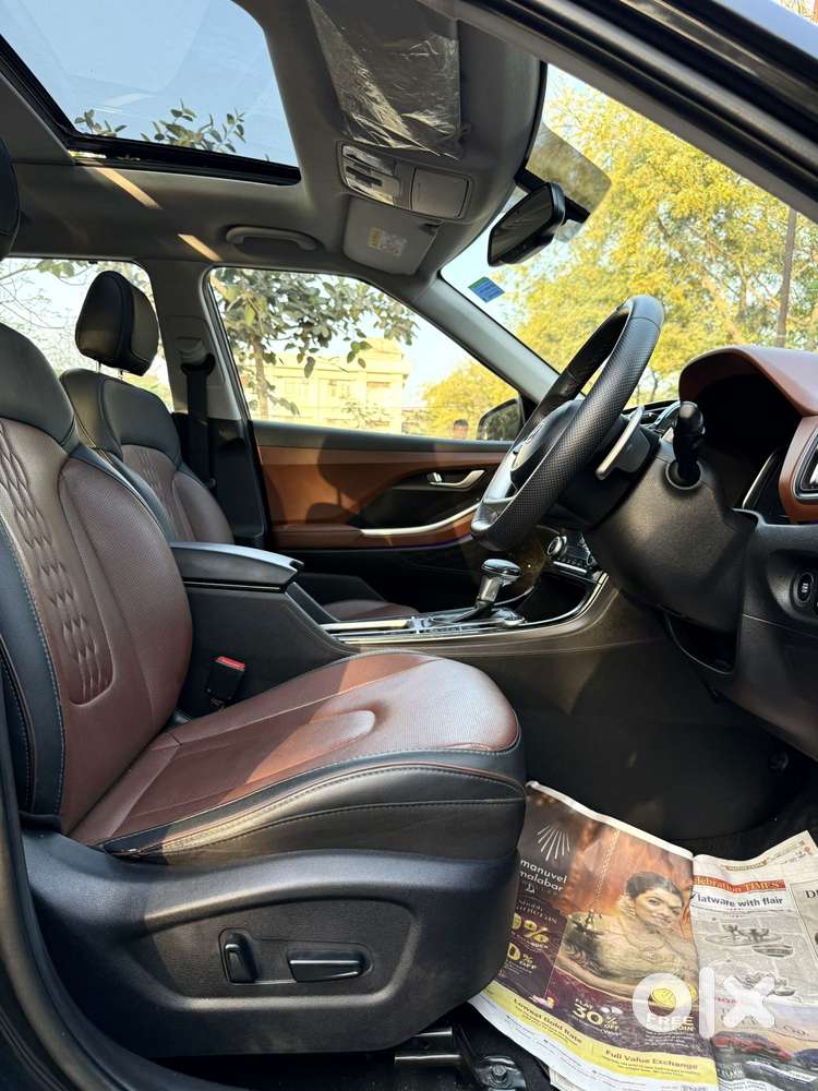 Hyundai Alcazar 2.0 Platinum (o) Petrol At 7 Str, 2022, Petrol