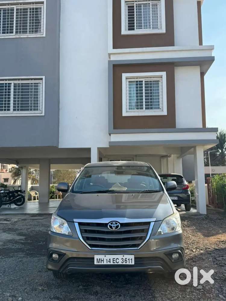 Toyota Innova 2013 Diesel 220000 Km Driven