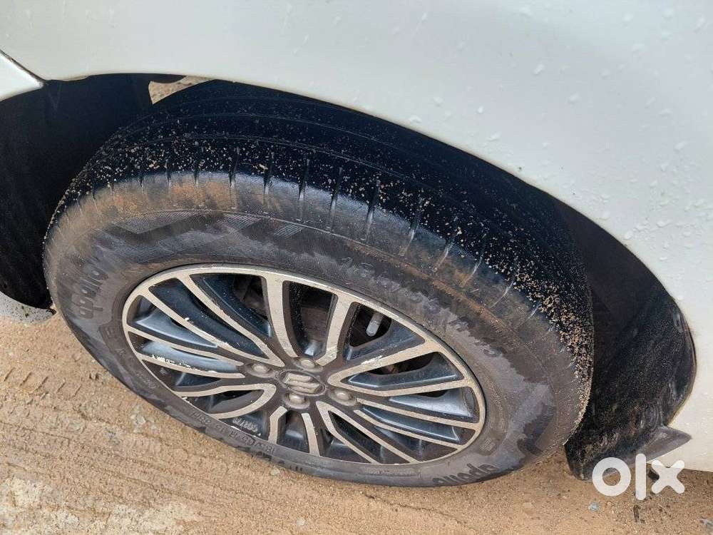 Maruti Suzuki Swift Dzire Zxi, 2019, Petrol