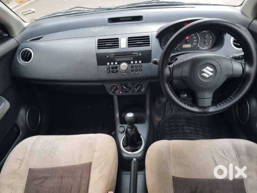 Maruti Suzuki Swift Dzire 1.2 Vxi Bsiv, 2011, Petrol