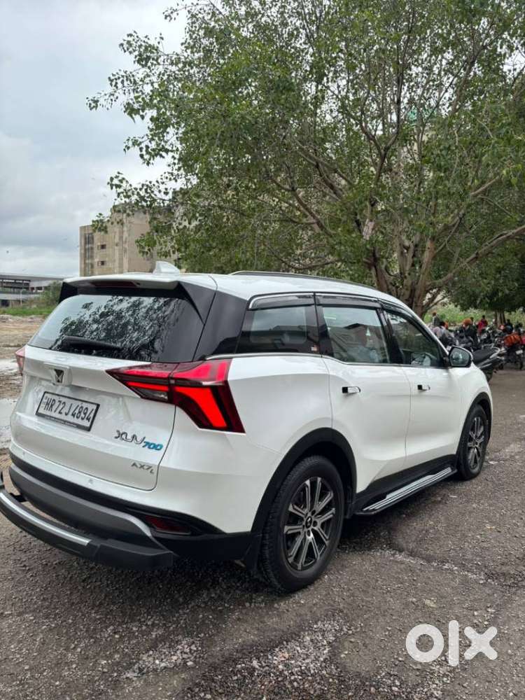 Mahindra Xuv700 Ax7l 6 Str At, 2021, Petrol