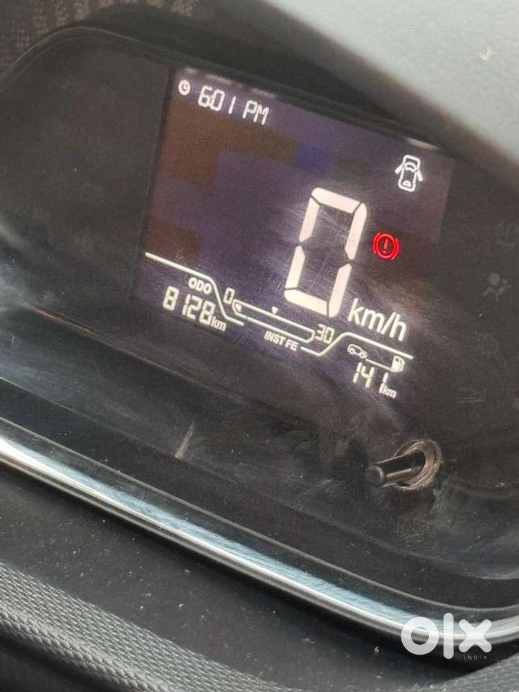 Tata Tiago 2024 Petrol 8000 Km Driven